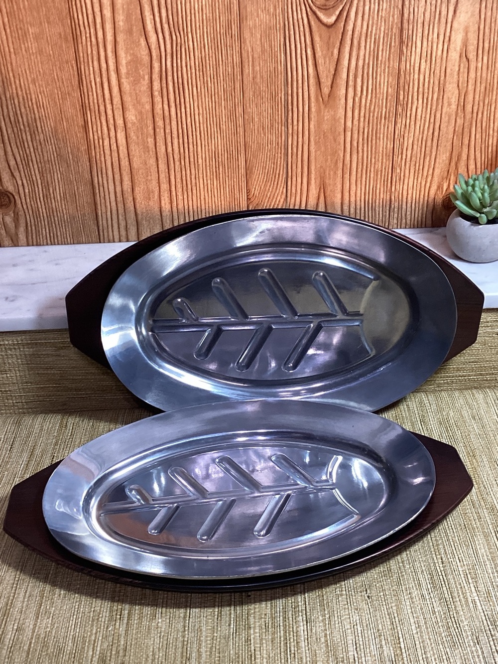 Stainless Steel Oval Serving Tray with Leaf Design - Silver